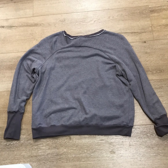 Gray embellished pullover - Picture 3 of 5